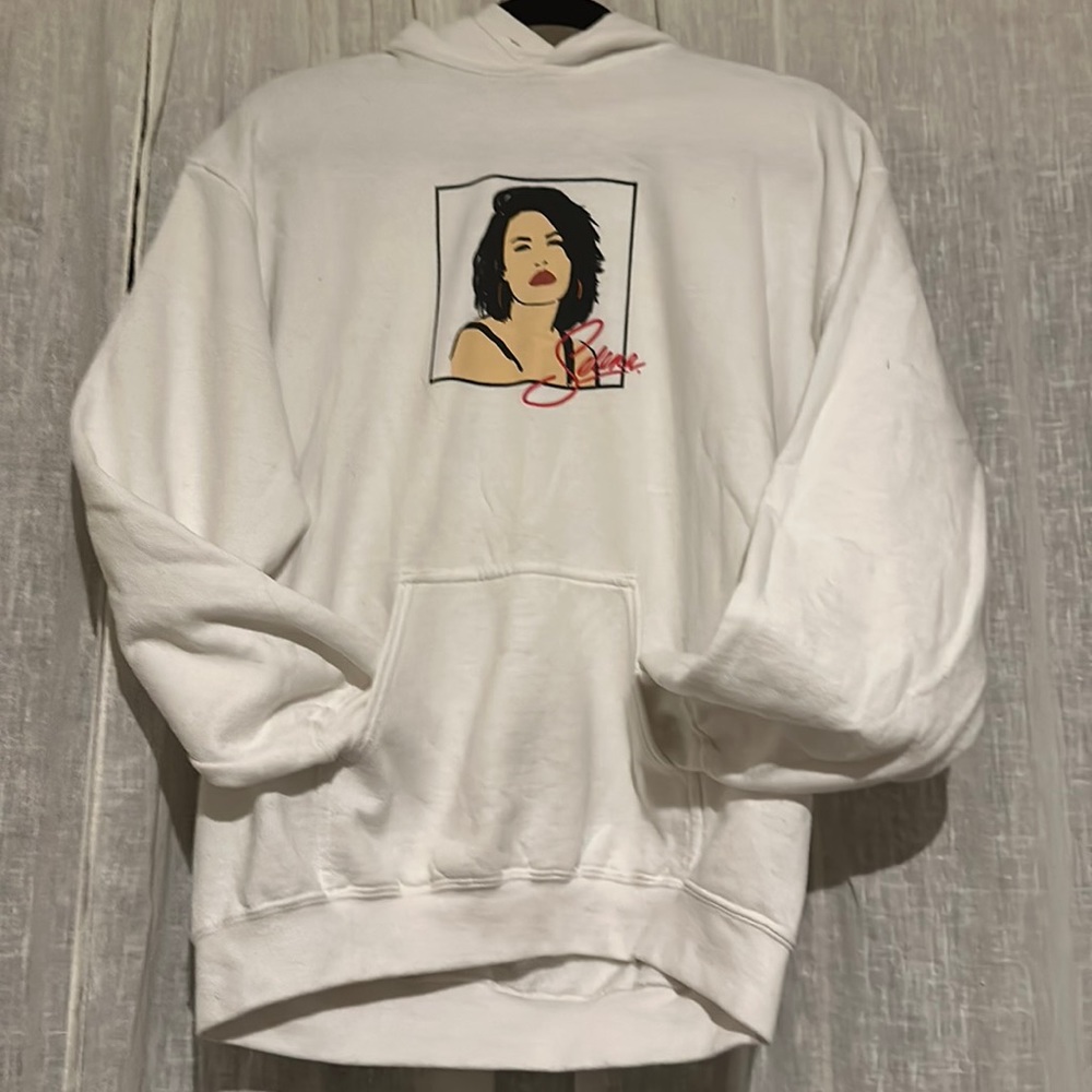 Official Selena Merchandise Como la Flor Sweater S